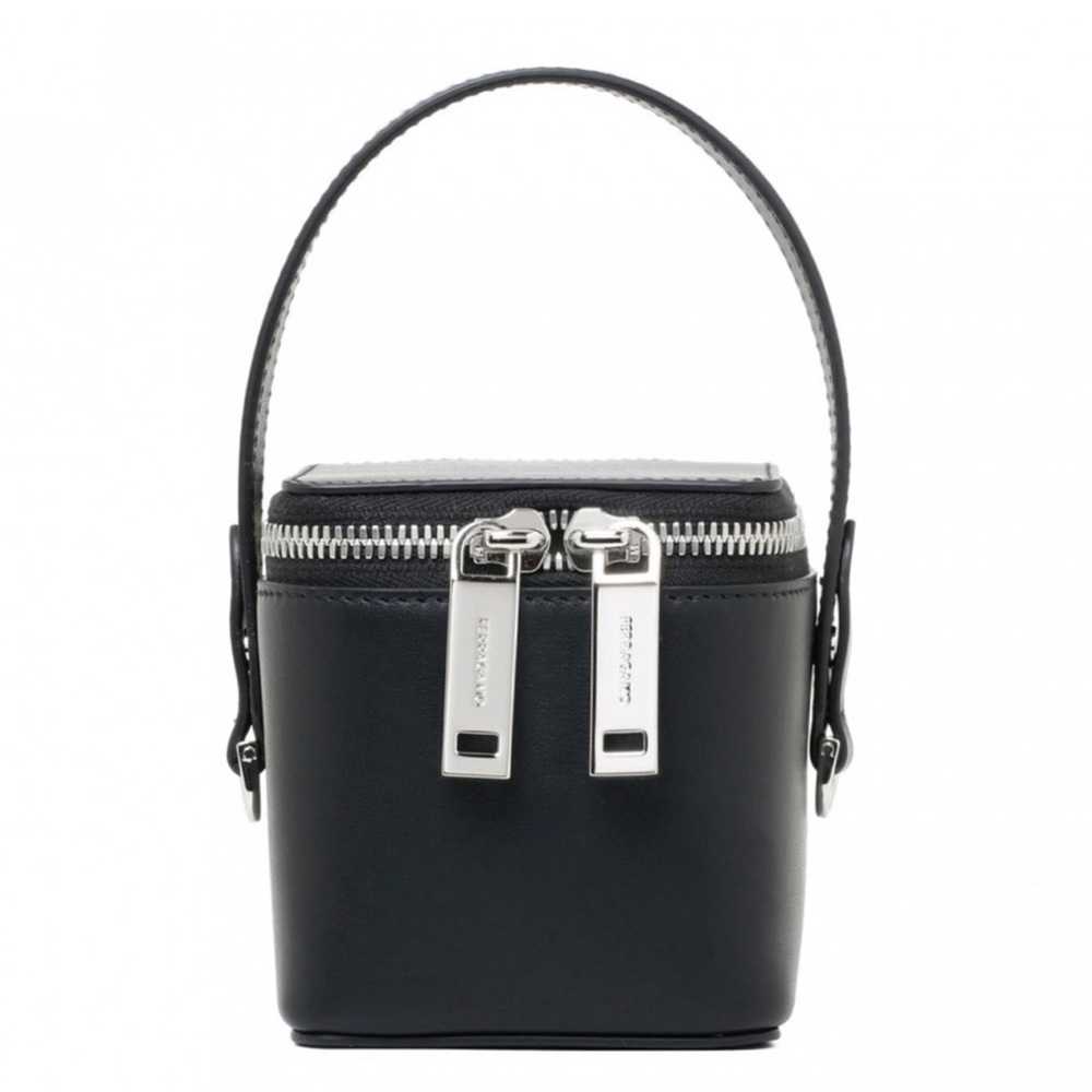 Salvatore Ferragamo Leather Micro
(NWT Mini Crossbody Bag in Black